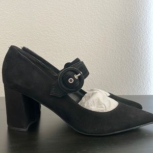 Marc Fisher “Carney” black suede heels, size 10